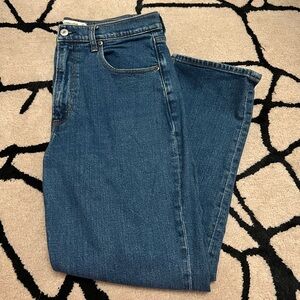 Abercrombie ultra High Rise Ankle Straight Jean in Dark Blue- 31
